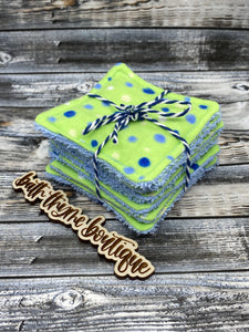 Blue Dots/Neon Green on Blue Make-Up Remover Pads