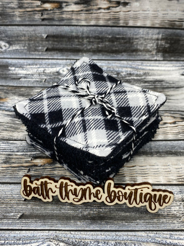 Black/Grey Plaid on Black Make-Up Remover Pads