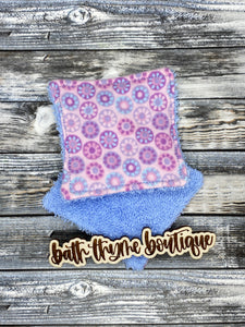 Purple, Pink, Light Blue Flowers Make-Up Remover Pads